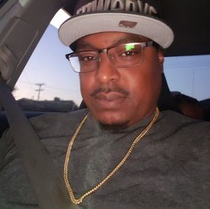 Meet your Posher, Charles